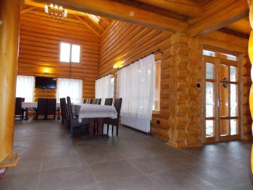 Hostal Pensiunea Izbucul Tauz
