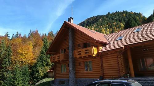 Hostal Pensiunea Izbucul Tauz