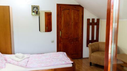 Hostal Pension Ladyna