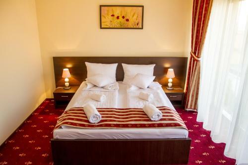 Hotel Axa Travel