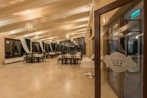 Hotel Axa Travel