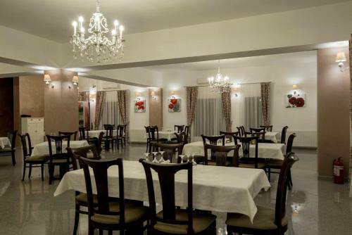Hotel Axa Travel