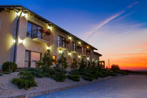 Hotel Axa Travel