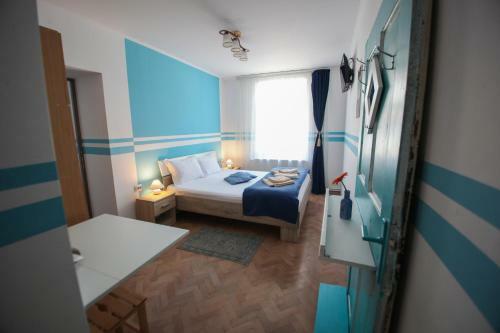 Hostal Casa Cu Usi - House Of Doors