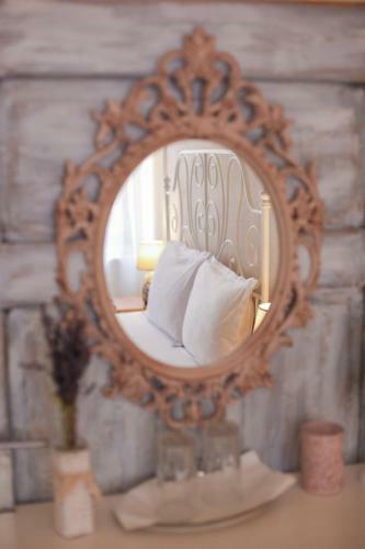 Hostal Casa Cu Usi - House Of Doors