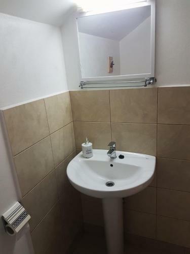 Hostal Pensiunea Iris