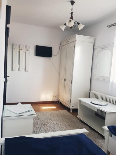Hostal Pensiunea Iris