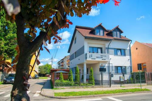 Hostal Vila Roza