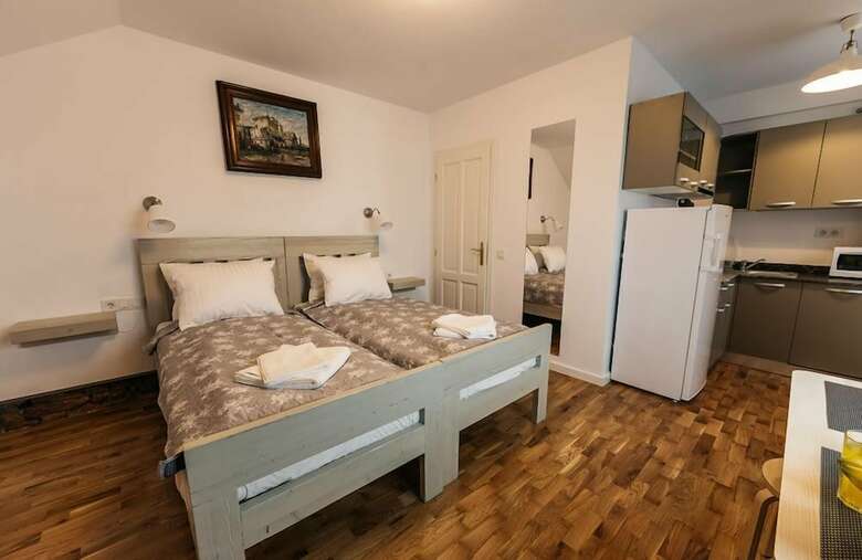 Yellowboot Aparthotel