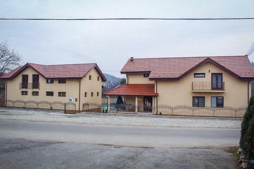 Hostal Complex Agroturistic Flori
