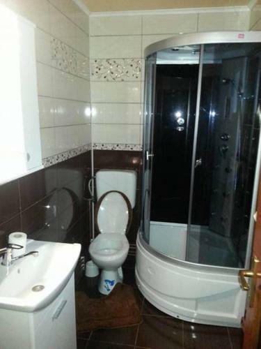 Hostal Pensiune La Becu