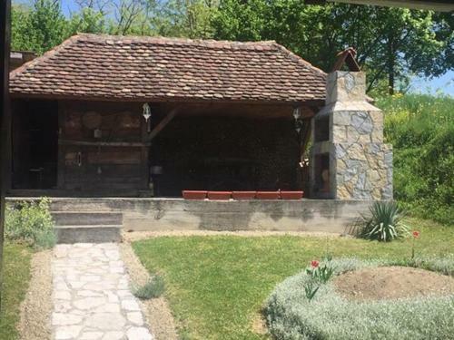 Hostal Guesthouse Rodjak Sa Sela