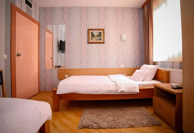 Garni Hotel Radovi?