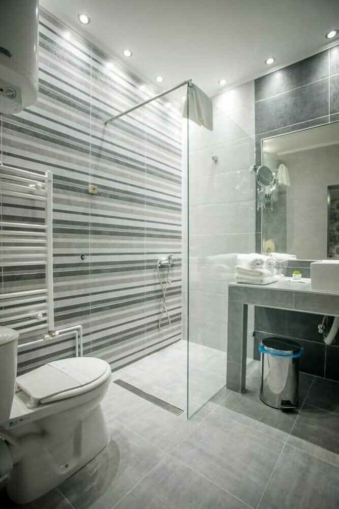 Garni Hotel Radovi?