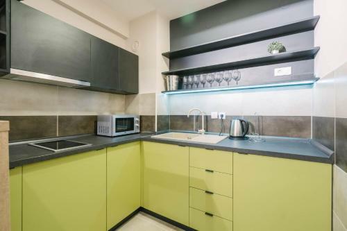 Nar Royalton Apartments