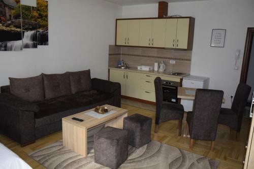 Apartmani Mari?