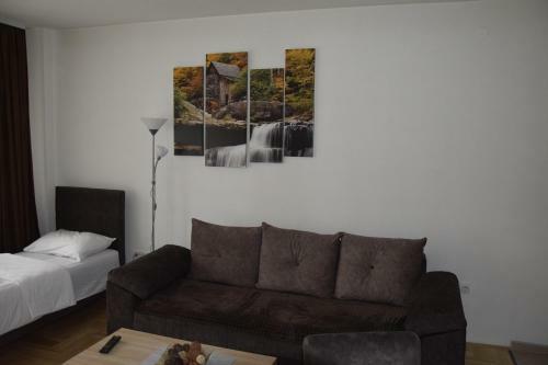 Apartmani Mari?