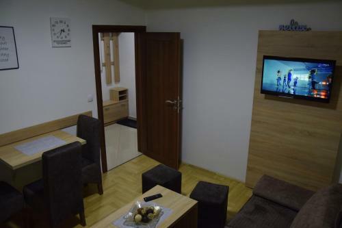 Apartmani Mari?