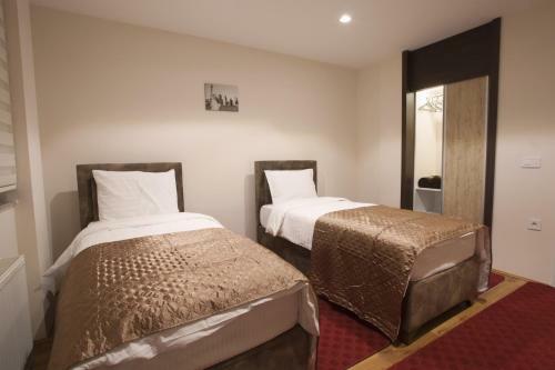 Hostal Prenociste Brocat