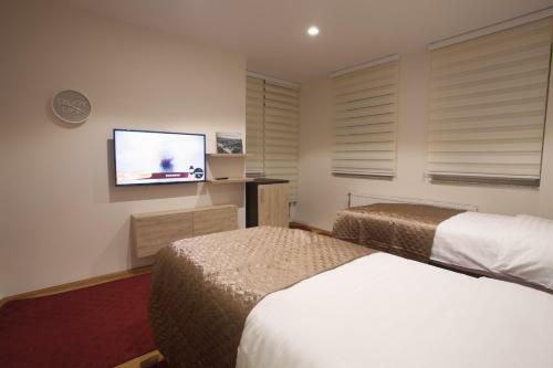 Hostal Prenociste Brocat