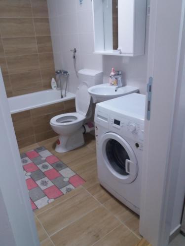 Apartamento Strahinja Home 2