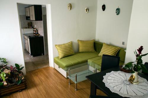 Green Apartment