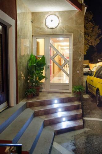 B&B Drumski Raj