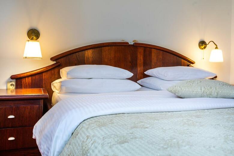 Hotel Royal Crown Garni