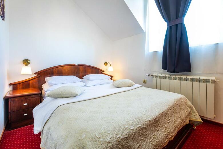 Hotel Royal Crown Garni