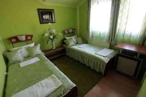 Hostal Villa Atina