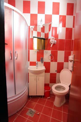 Hostal Villa Atina
