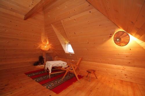 Lodge Cabin Menka