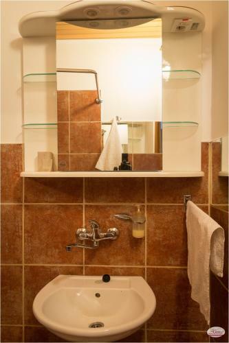 Hostal Ana Guesthouse