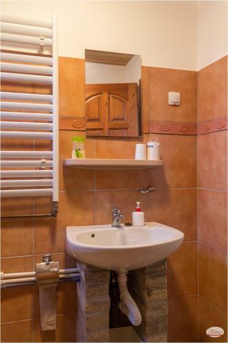 Hostal Ana Guesthouse