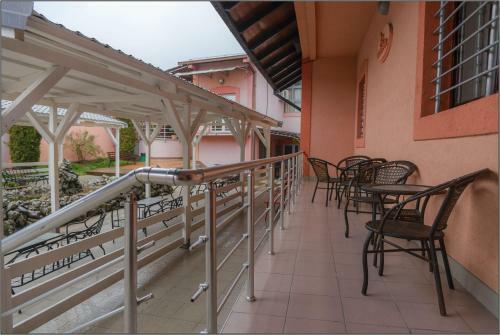 Hostal Olympic Residence Hotel