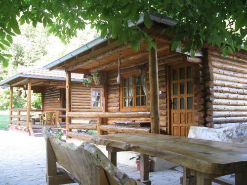 Bed & Breakfast Apartments Izvor Lisine