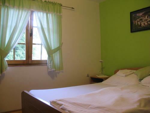 Bed & Breakfast Apartments Izvor Lisine