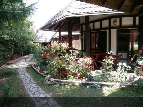 Hostal Guest House Alpska Vila