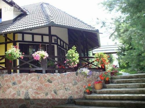 Hostal Guest House Alpska Vila
