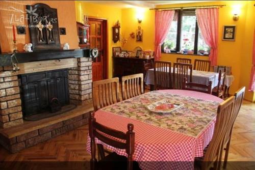 Hostal Guest House Alpska Vila