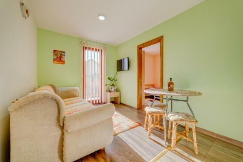 Hostal Planic Family Apartments
