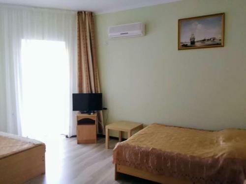Hostal Briz Guest House
