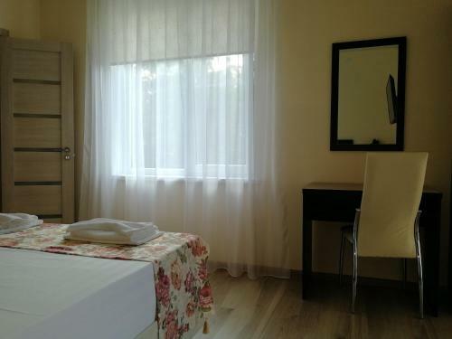 Hostal Briz Guest House