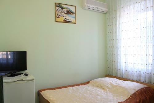 Hostal Briz Guest House