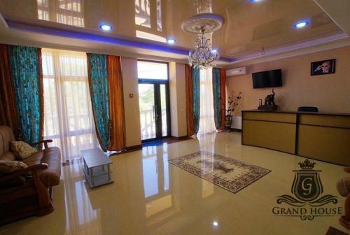 Hostal Guest House Grand House