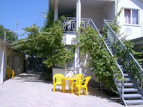 Hostal Guest House Arina