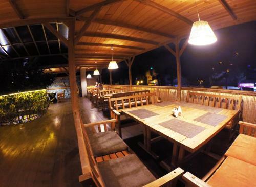 Hostal Guest House Equator