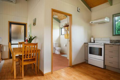 Longbourne Lodge Motel