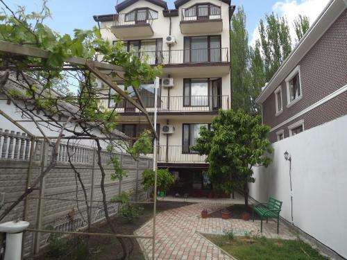 Hostal Guest House Lukomorye