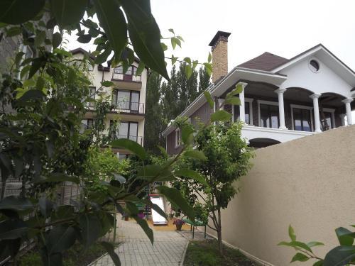 Hostal Guest House Lukomorye